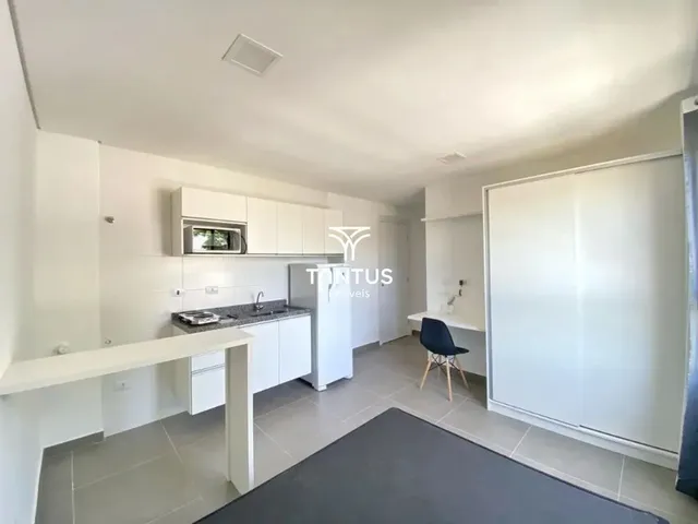 Outro 1 quarto e 1 banheiro, para alugar, no bairro Rebouças em Curitiba