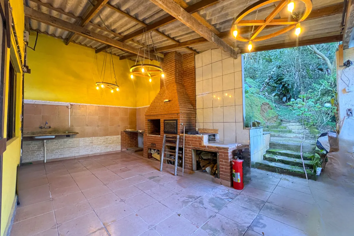 Casa de vila para venda em Quarta Divisão com 3 quartos, 189m²