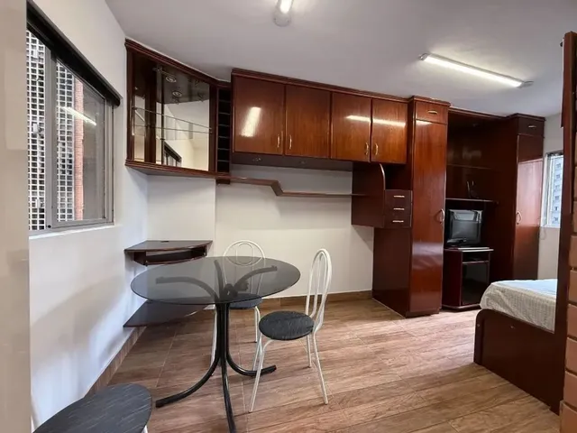 Outro 1 quarto e 1 banheiro, para alugar, no bairro Bigorrilho em Curitiba