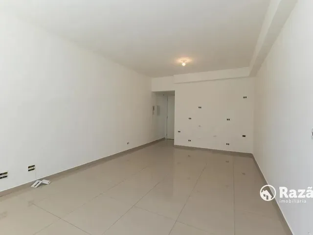 Outro 1 quarto e 1 banheiro, para alugar, no bairro Centro em Curitiba