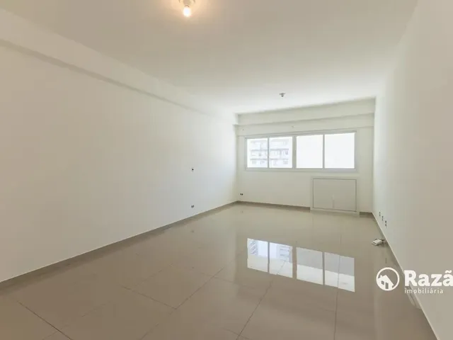 Outro 1 quarto e 1 banheiro, para alugar, no bairro Centro em Curitiba
