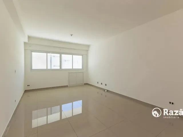 Outro 1 quarto e 1 banheiro, para alugar, no bairro Centro em Curitiba