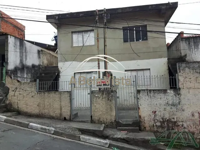 Sobrado com 200m² 4 quartos e 4 banheiros, à venda, no bairro São Pedro em Osasco
