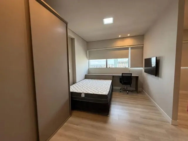 Outro 1 quarto e 1 banheiro, para alugar, no bairro Centro em Curitiba