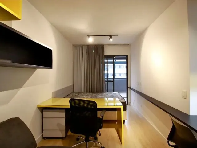 Outro 1 quarto e 1 banheiro, para alugar, no bairro Bigorrilho em Curitiba