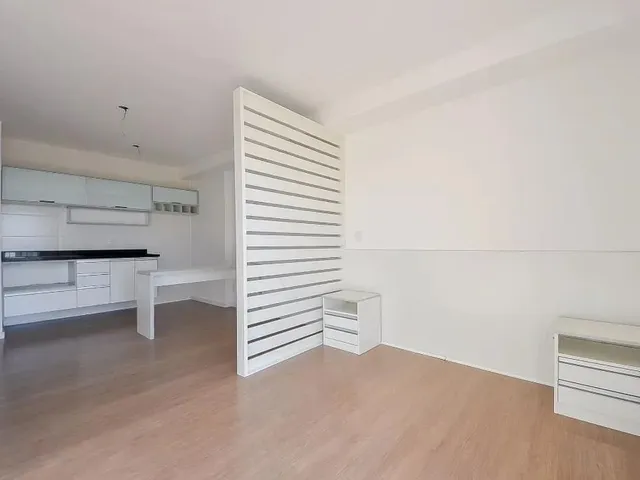 Outro 1 quarto e 1 banheiro, à venda ou para alugar, no bairro Centro em Curitiba