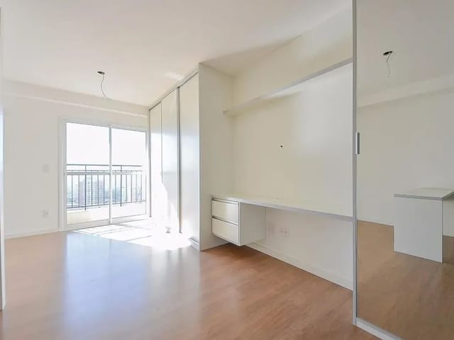 Outro 1 quarto e 1 banheiro, à venda, no bairro Centro em Curitiba