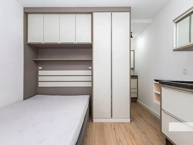 Outro 1 quarto e 1 banheiro, à venda, no bairro Rebouças em Curitiba