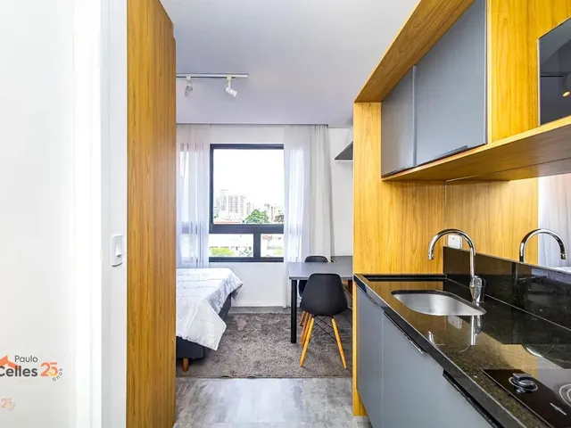 Apartamento 1 quarto e 1 banheiro, para alugar, no bairro Água Verde em Curitiba