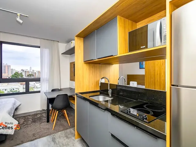 Apartamento 1 quarto e 1 banheiro, para alugar, no bairro Água Verde em Curitiba
