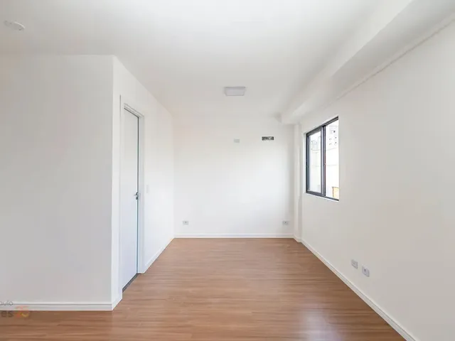 Outro à venda, no bairro Bigorrilho em Curitiba