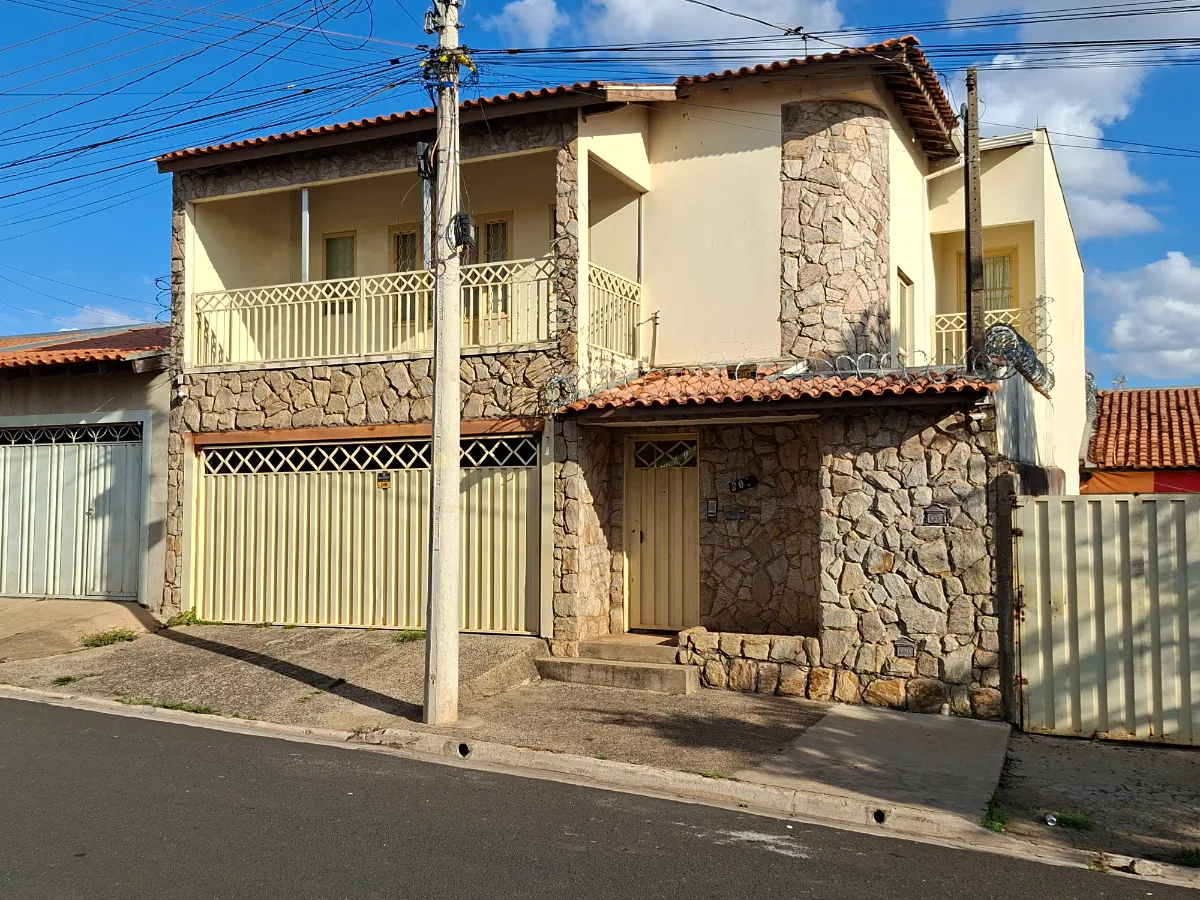 Casa de vila para venda em Jardim Paineiras com 3 quartos, sendo 1 suíte , 283m²