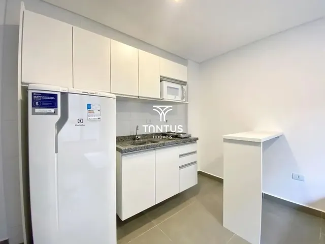 Outro 1 quarto e 1 banheiro, para alugar, no bairro Centro Cívico em Curitiba