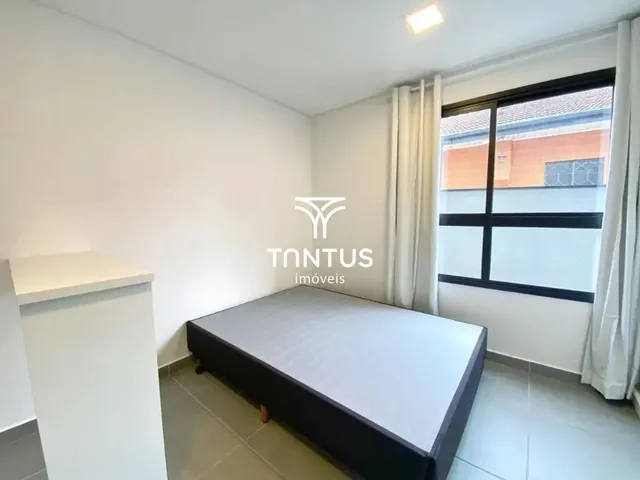 Outro 1 quarto e 1 banheiro, para alugar, no bairro Bom Retiro em Curitiba