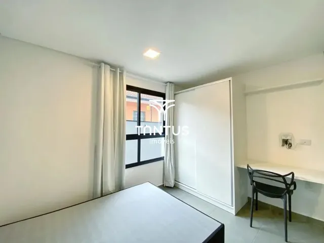 Outro 1 quarto e 1 banheiro, para alugar, no bairro Bom Retiro em Curitiba