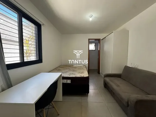 Outro 1 quarto e 1 banheiro, para alugar, no bairro Bacacheri em Curitiba