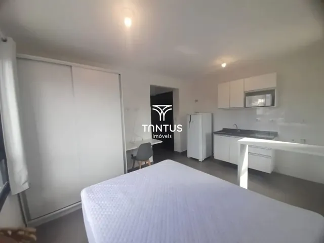 Outro 1 quarto e 1 banheiro, para alugar, no bairro Bacacheri em Curitiba
