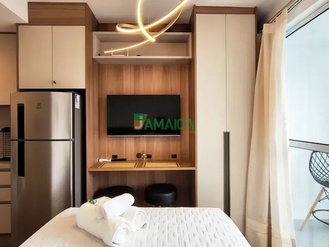 Outro com 30m² 1 quarto e 1 banheiro, para alugar, no bairro Centro em Curitiba