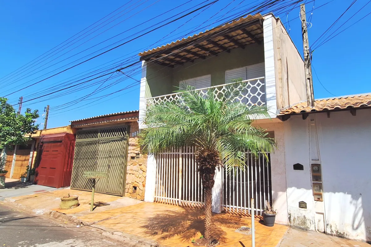 Casa de vila para venda em Parque São Sebastião com 4 quartos, sendo 2 suítes, 115m²