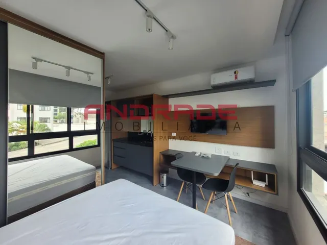Outro 1 quarto e 1 banheiro, para alugar, no bairro Rebouças em Curitiba