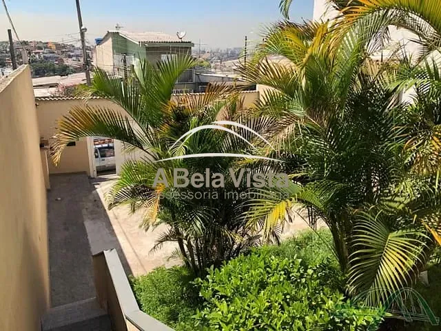 Casa com 300m² 8 quartos e 4 banheiros, à venda, no bairro Vila Menck em Osasco