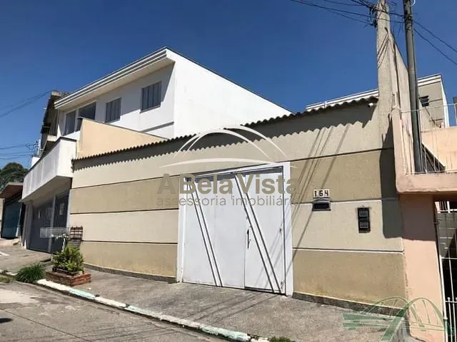 Casa com 300m² 8 quartos e 4 banheiros, à venda, no bairro Vila Menck em Osasco