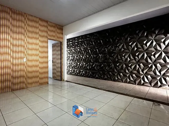 Outro com 240m² 2 quartos e 1 banheiro, à venda, no bairro Parque Residencial Universitário em Rondonópolis