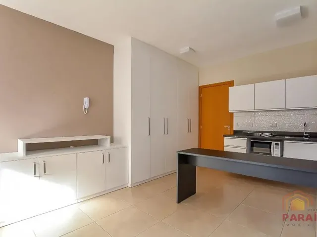 Outro 1 quarto e 1 banheiro, para alugar, no bairro Centro em Curitiba