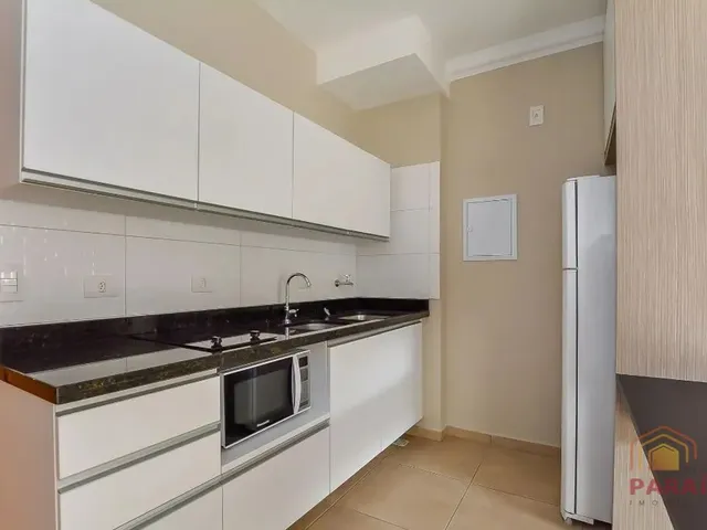 Outro 1 quarto e 1 banheiro, para alugar, no bairro Centro em Curitiba