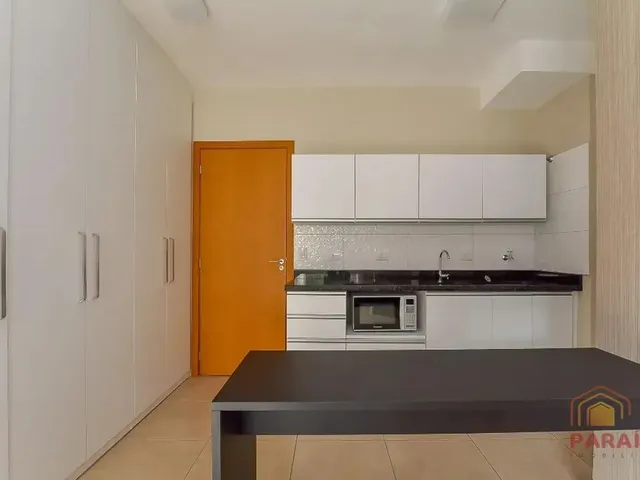 Outro 1 quarto e 1 banheiro, para alugar, no bairro Centro em Curitiba