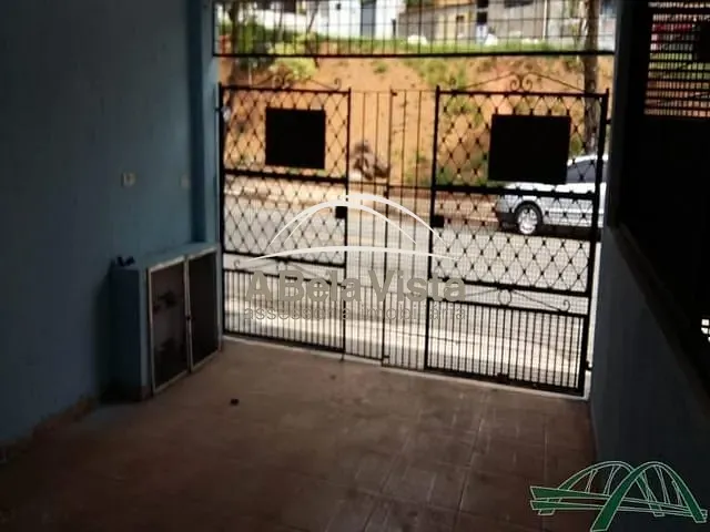 Sobrado com 125m² 5 quartos e 4 banheiros, à venda, no bairro Bandeiras em Osasco