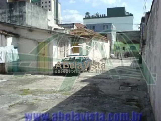Sobrado com 500m² 3 quartos e 3 banheiros, à venda, no bairro Km 18 em Osasco