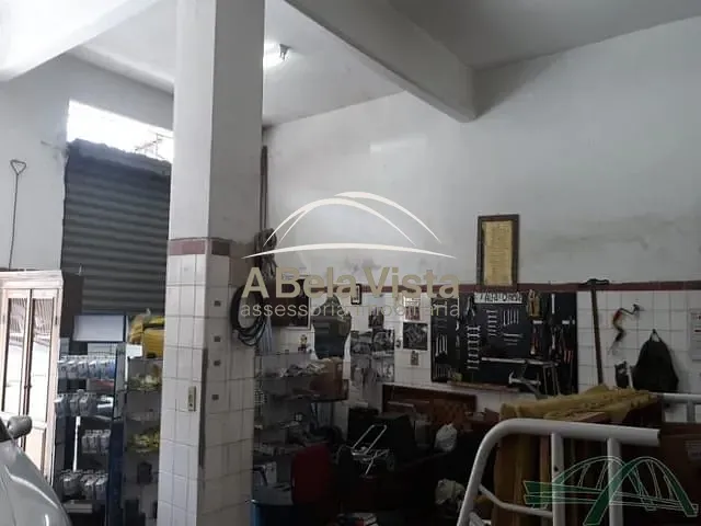 Sobrado com 300m² 15 quartos e 7 banheiros, à venda, no bairro Vila Yara em Osasco