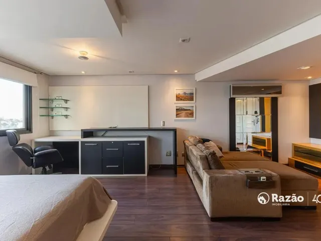 Outro 1 quarto e 1 banheiro, para alugar, no bairro Cristo Rei em Curitiba