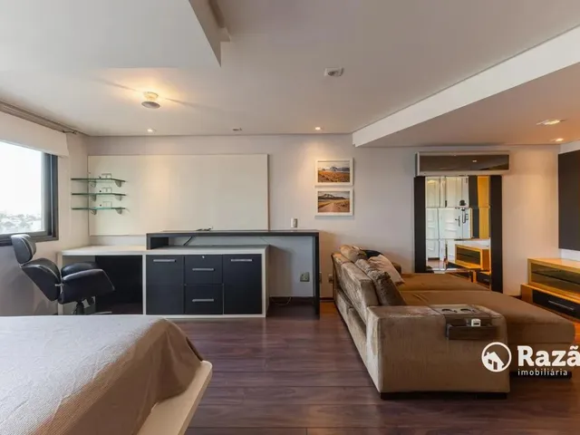 Outro 1 quarto e 1 banheiro, para alugar, no bairro Cristo Rei em Curitiba