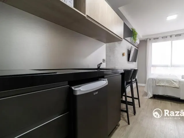 Outro 1 quarto e 1 banheiro, para alugar, no bairro Centro em Curitiba