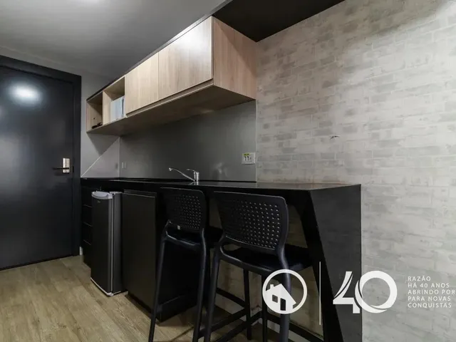 Outro 1 quarto e 1 banheiro, para alugar, no bairro Centro em Curitiba