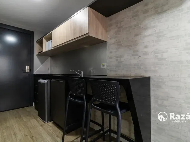 Outro 1 quarto e 1 banheiro, para alugar, no bairro Centro em Curitiba
