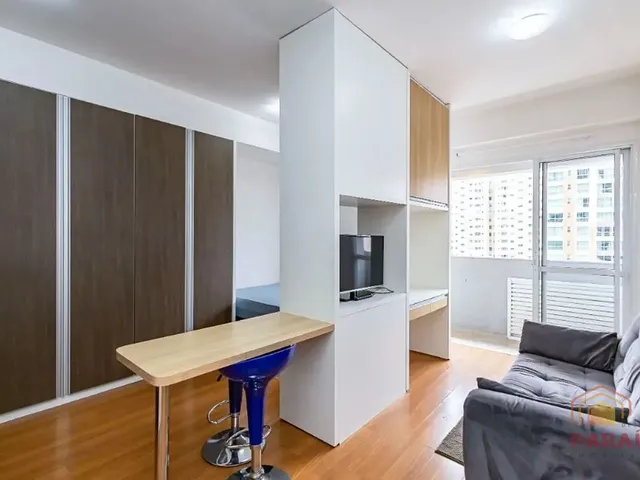 Outro 1 quarto e 1 banheiro, para alugar, no bairro Centro em Curitiba