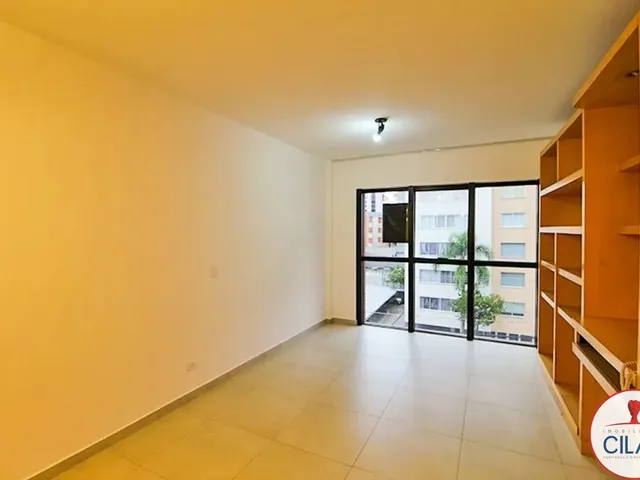 Outro 1 quarto e 1 banheiro, para alugar, no bairro Centro em Curitiba