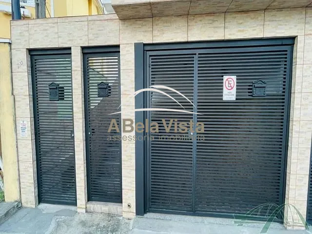 Sobrado com 397m², à venda, no bairro Umuarama em Osasco
