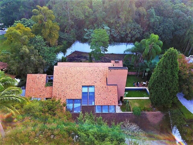 Outro com 2000m² 4 quartos e 6 banheiros, à venda, no bairro Retiro Morumbi em São Paulo