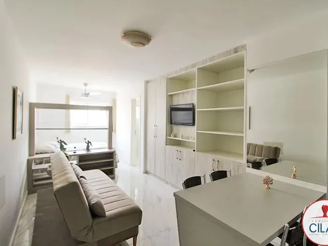 Outro para alugar, no bairro Centro em Curitiba