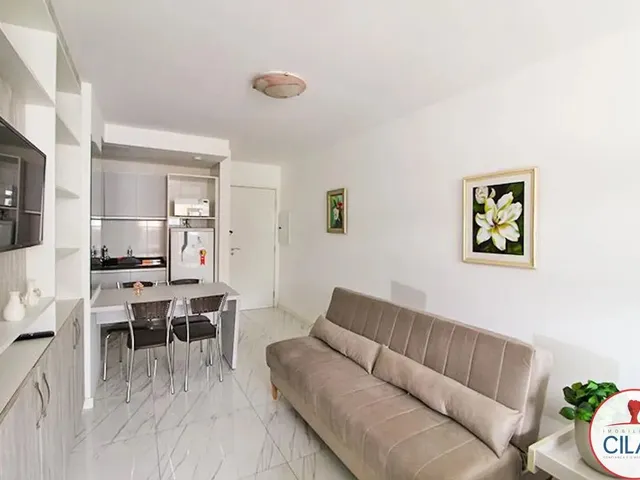 Outro para alugar, no bairro Centro em Curitiba