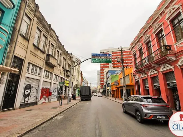 Outro para alugar, no bairro Centro em Curitiba