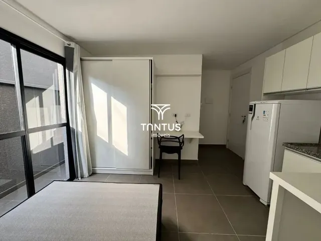 Outro para alugar, no bairro Rebouças em Curitiba
