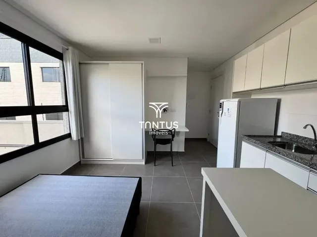Outro para alugar, no bairro Rebouças em Curitiba