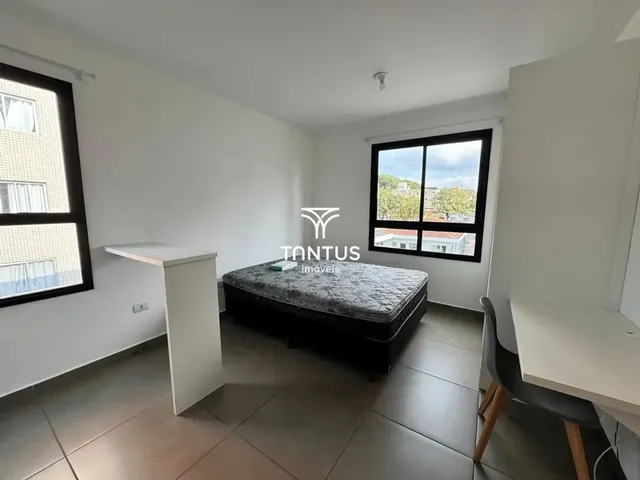 Outro 1 quarto e 1 banheiro, para alugar, no bairro Bacacheri em Curitiba