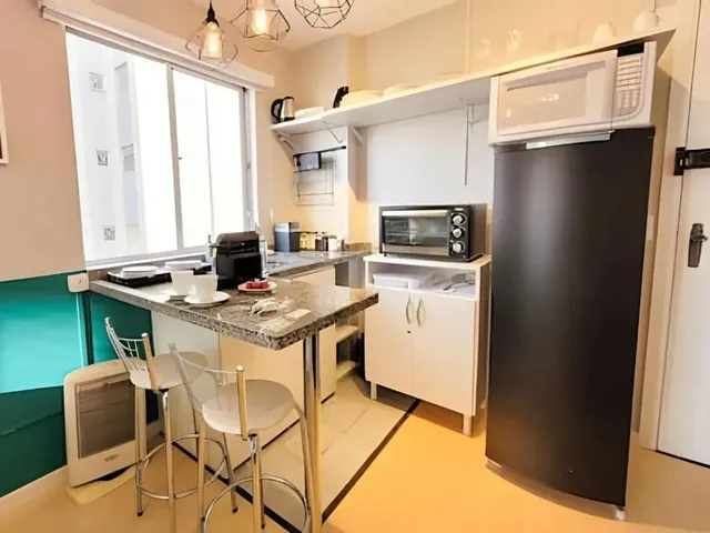 Outro 1 quarto e 1 banheiro, à venda, no bairro Centro em Curitiba