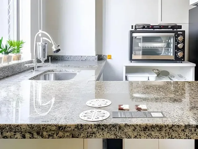 Outro 1 quarto e 1 banheiro, à venda, no bairro Centro em Curitiba